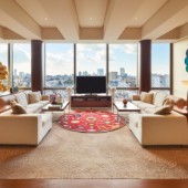 Phòng khách sạn phong cách Takashi Murakami tại Grand Hyatt